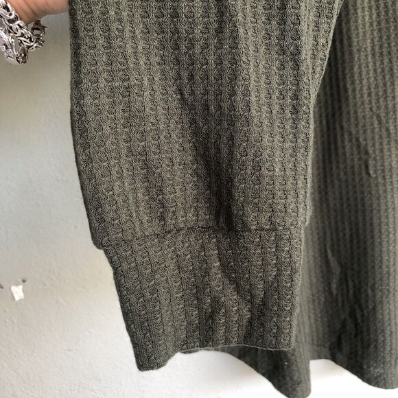 Torrid 1X Plus Size Top Waffle Lace Up VNeck Olive Green Long Sleeve Casual Cozy - Picture 10 of 11
